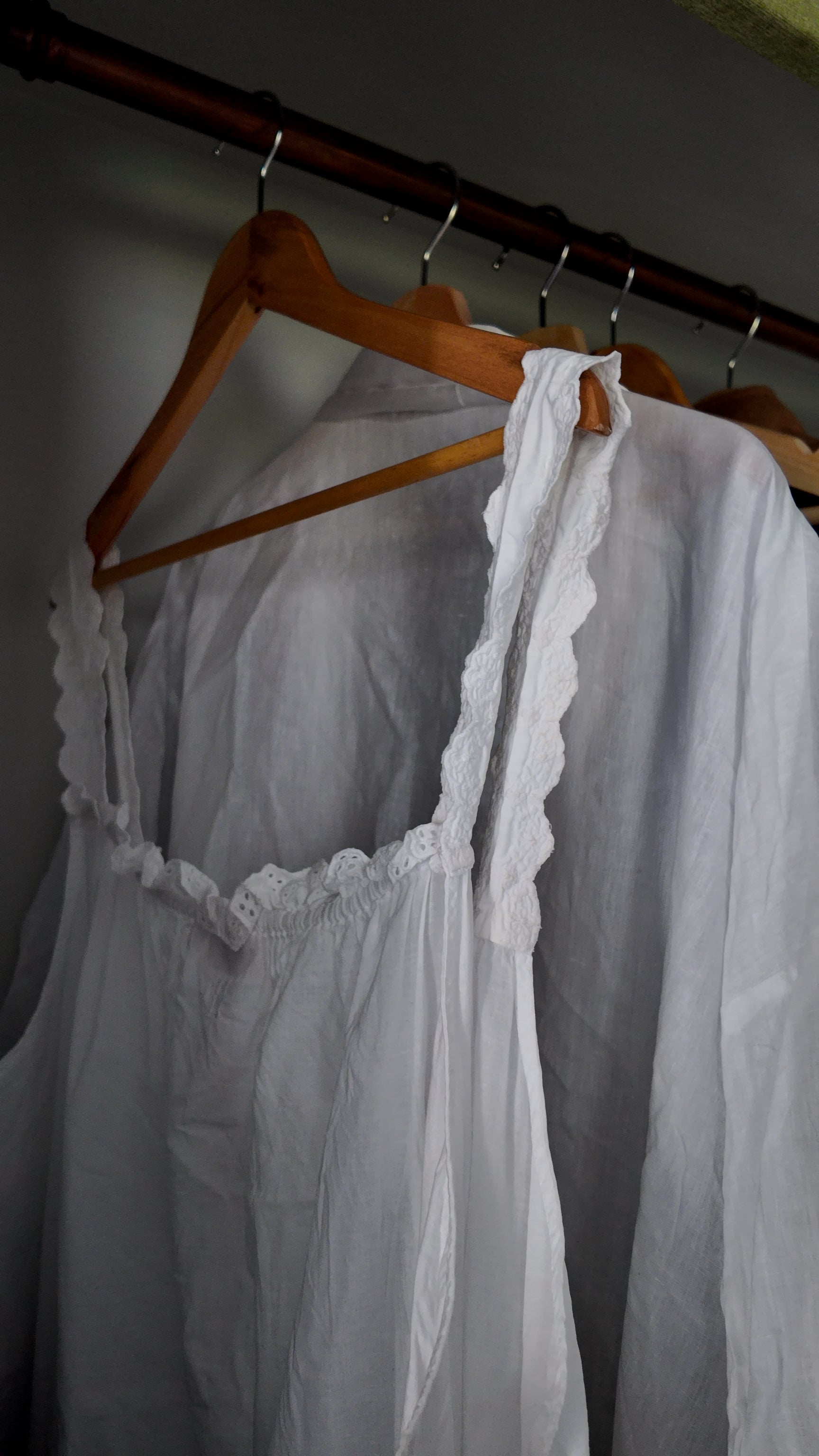 Hank & Hera: Elegant, breathable and perfect for perimenopause