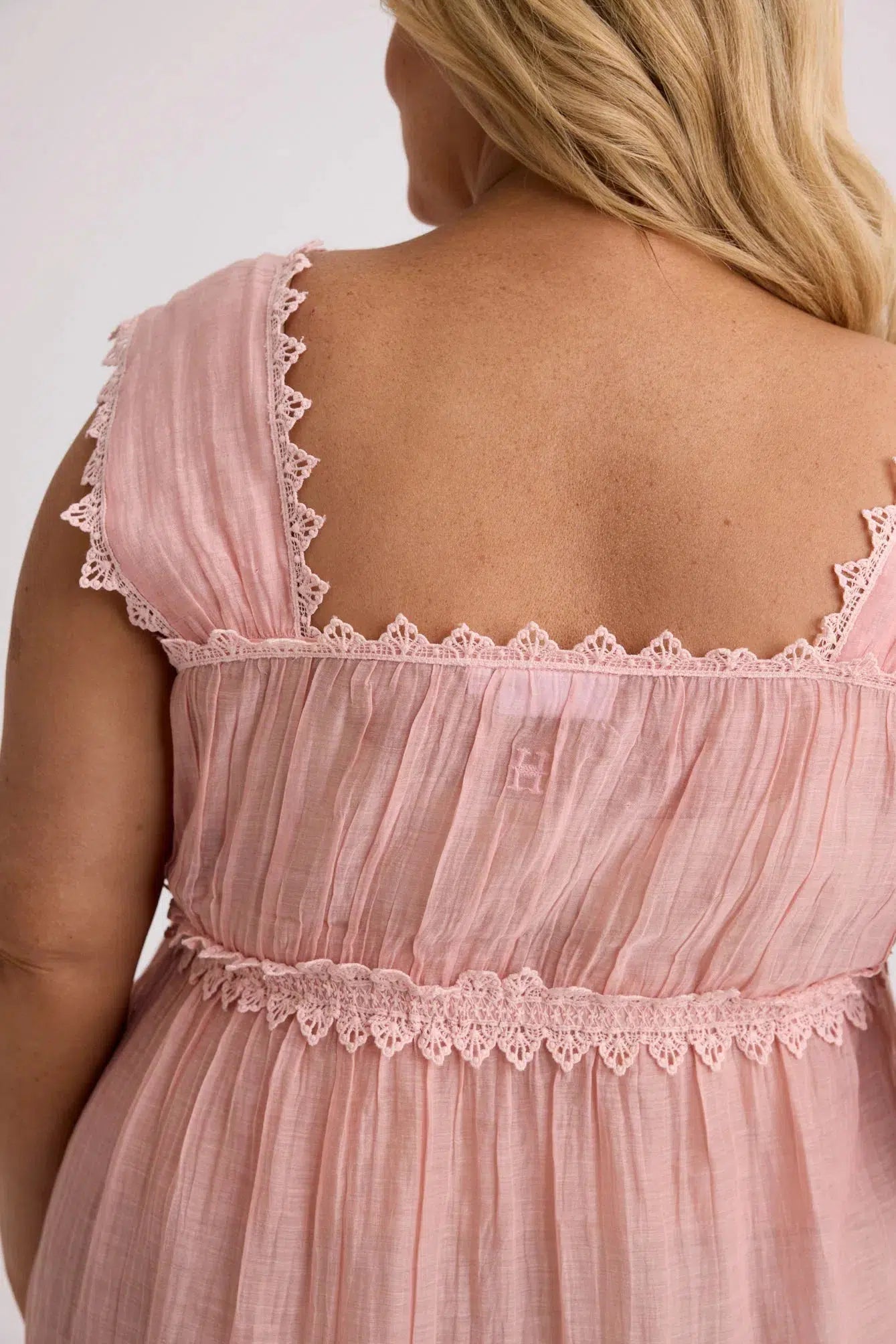 Grace - Nightgown - Knee Length - Pink-Nightdress | XS- | Hank & Hera
