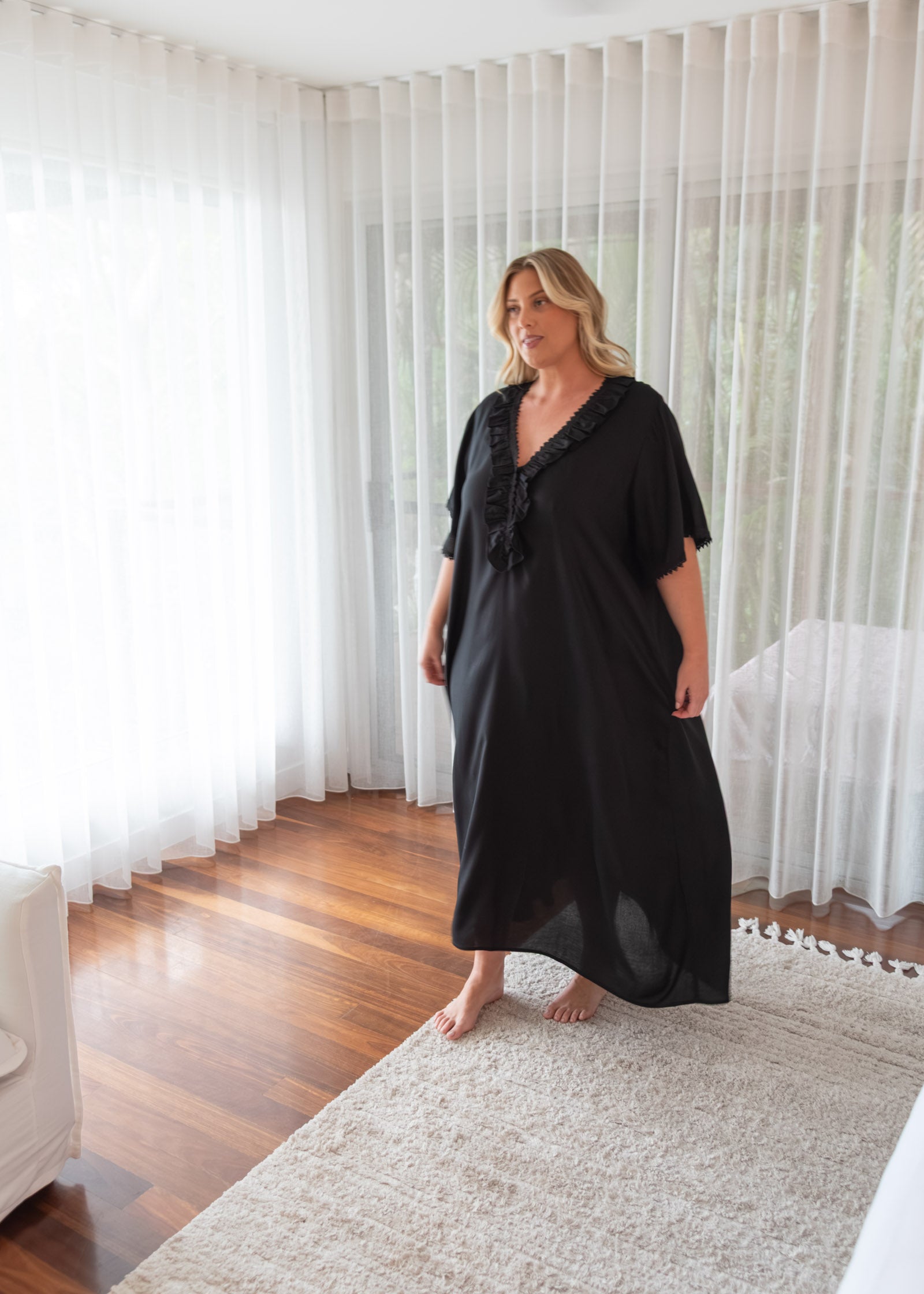 Serena Nightgown - Black