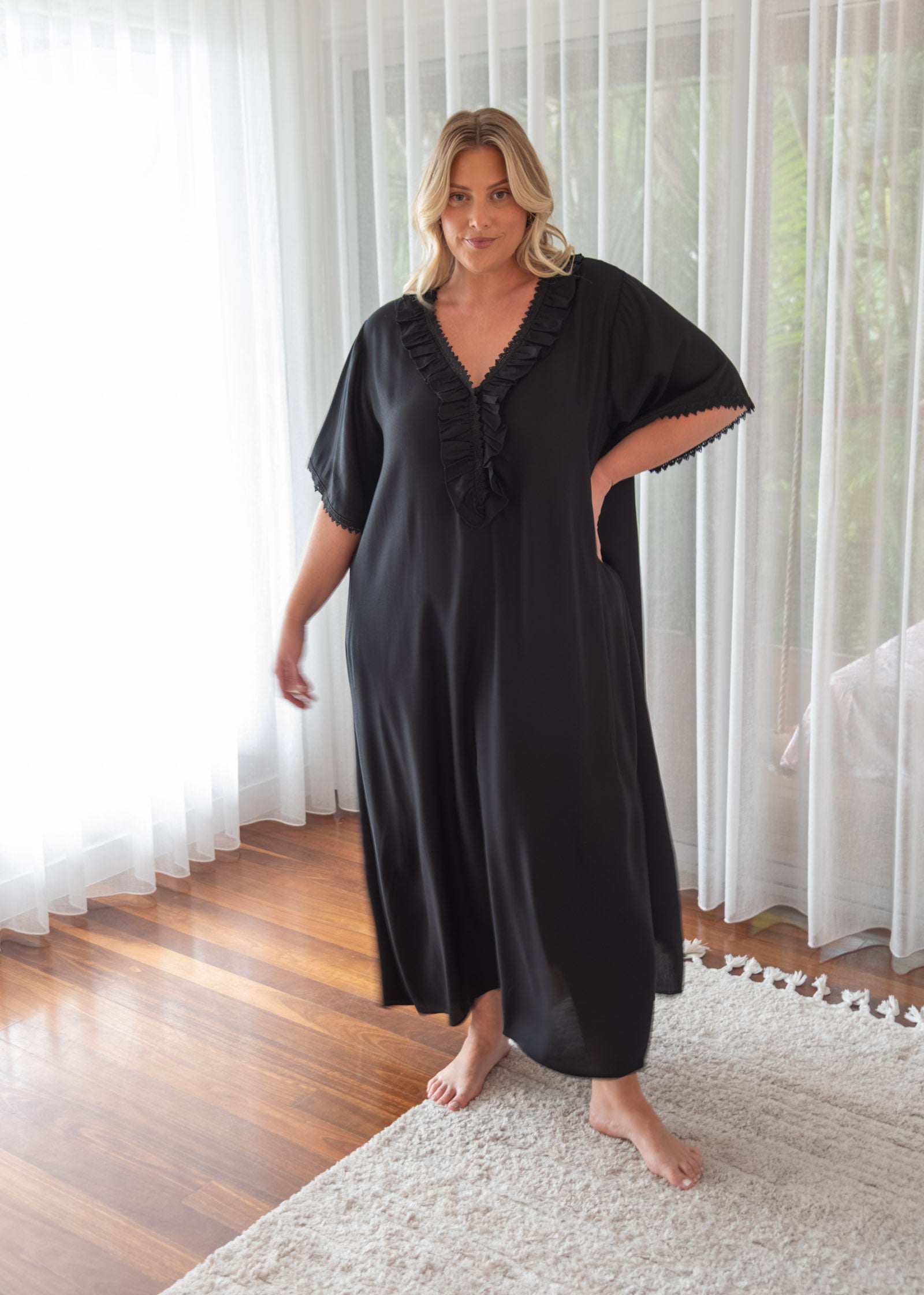 Serena Nightgown - Black