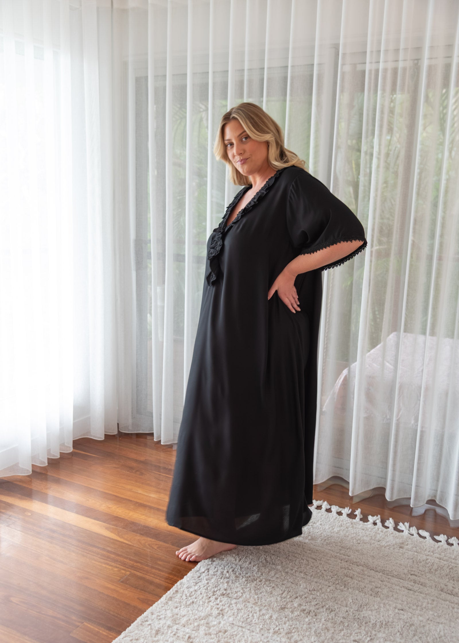Serena Nightgown - Black