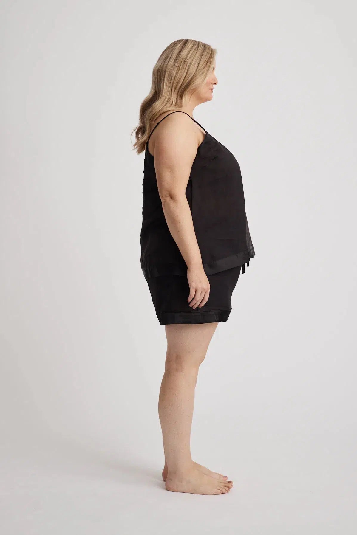 Sara - Camisole - Black-Camisole | XS- | Hank & Hera