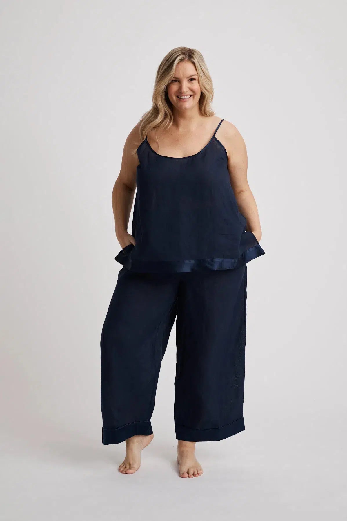 Sara - Camisole - Navy-Camisole | XS- | Hank & Hera