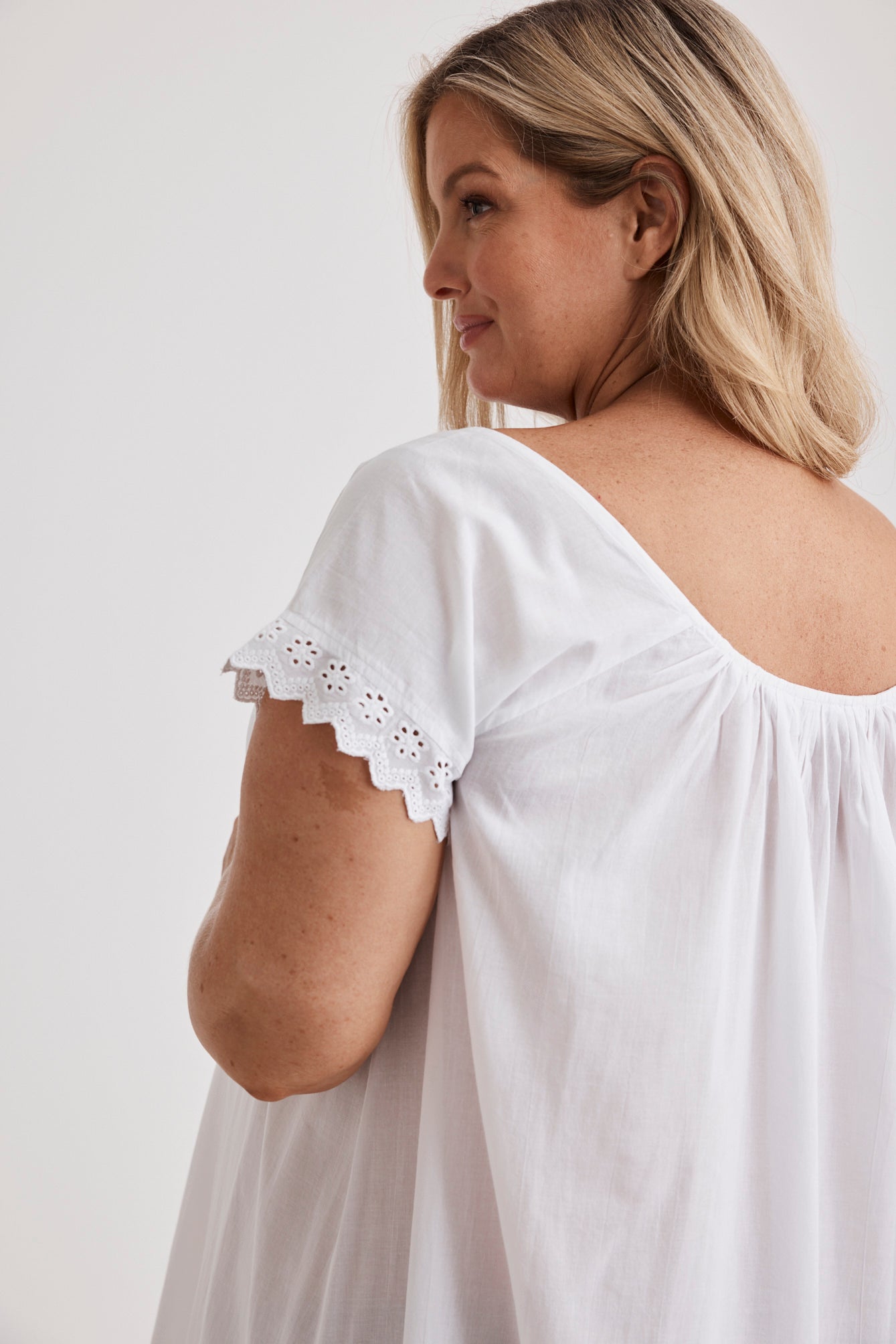 Arianna - Nightie - Long - White