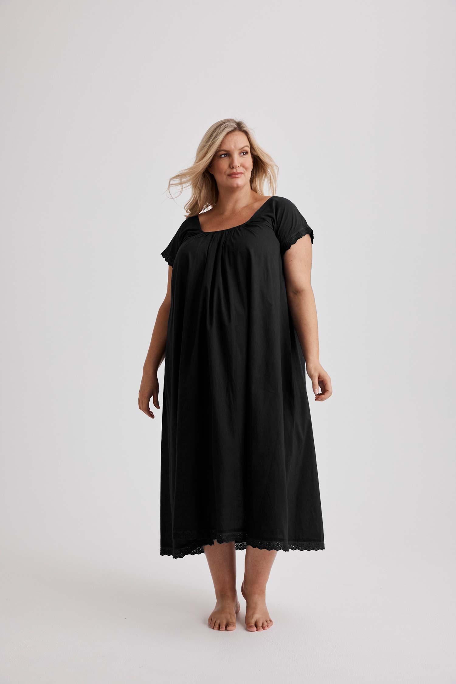 Arianna - Nightie - Long - Black