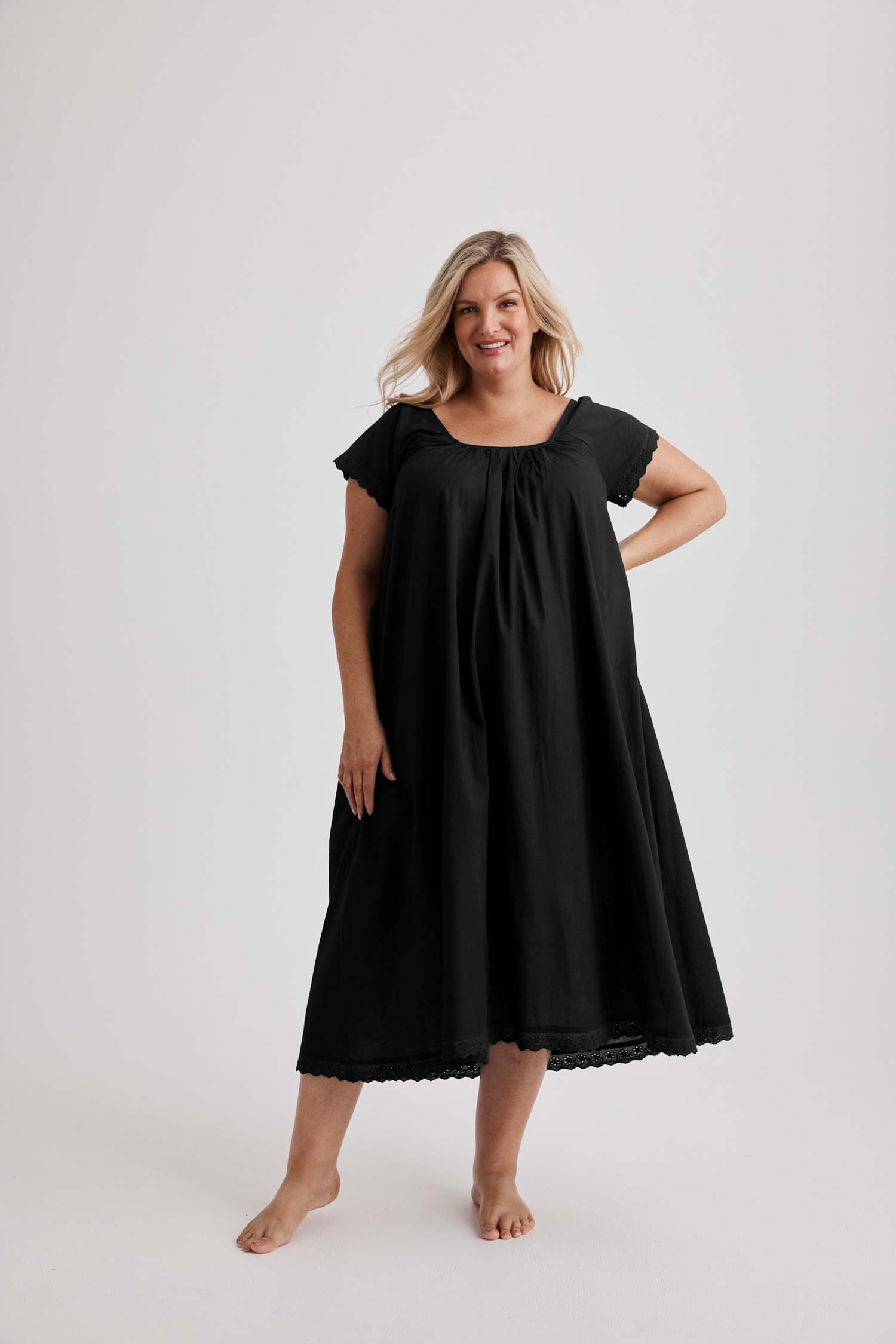 Arianna - Nightie - Long - Black