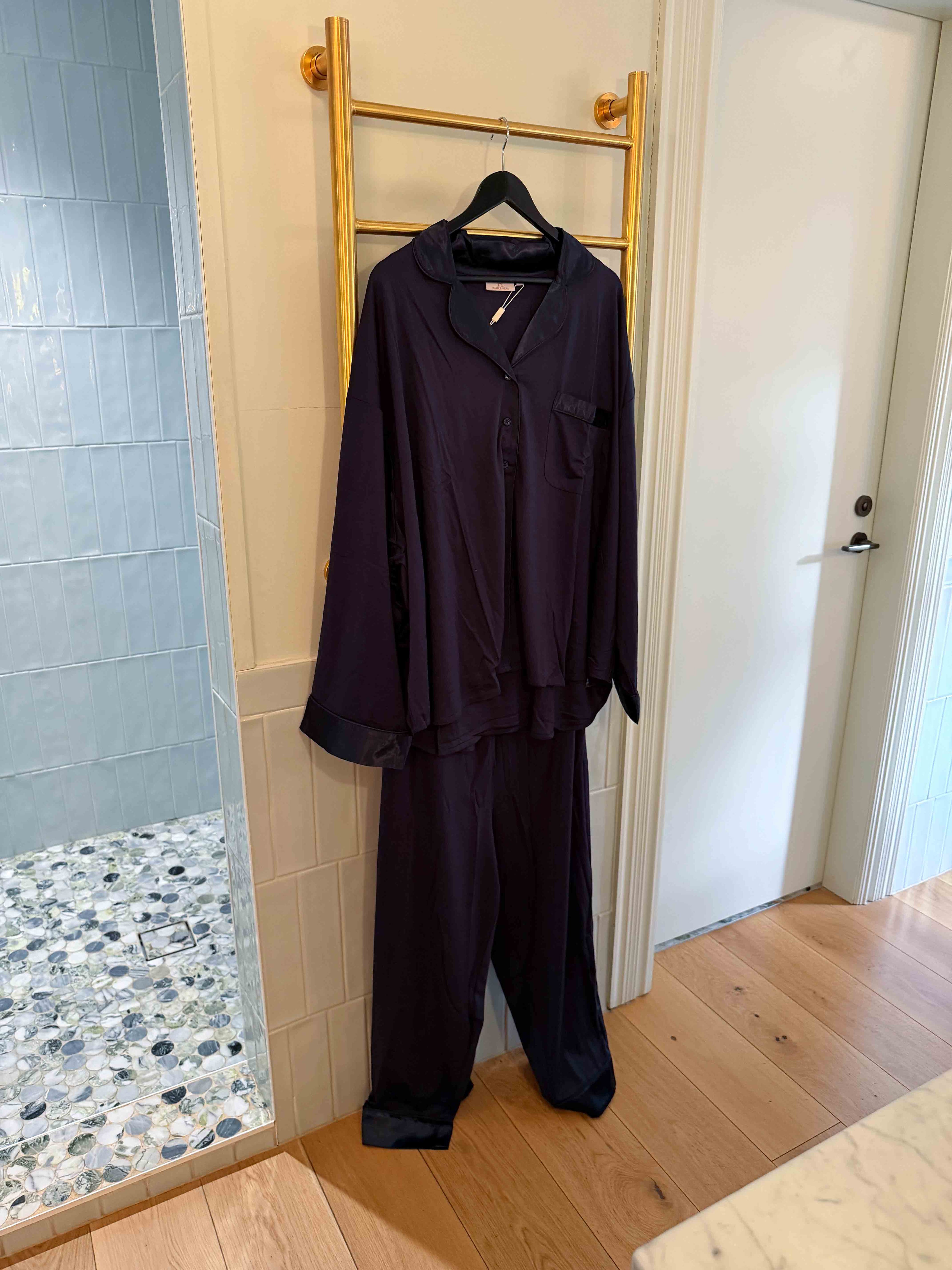 The Hebe Pyjama Set - Navy