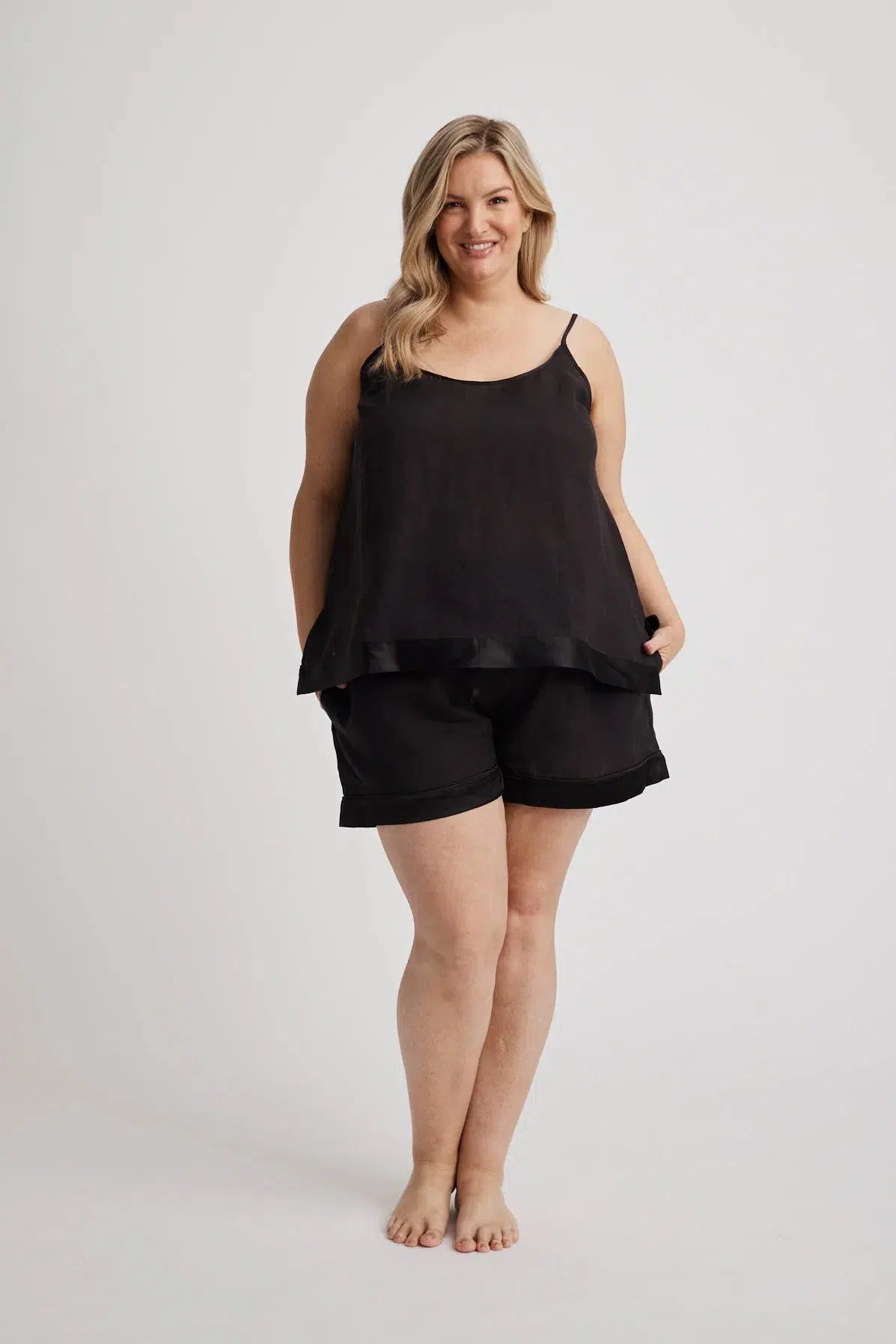 Sara - Camisole - Black-Camisole | XS- | Hank &amp; Hera