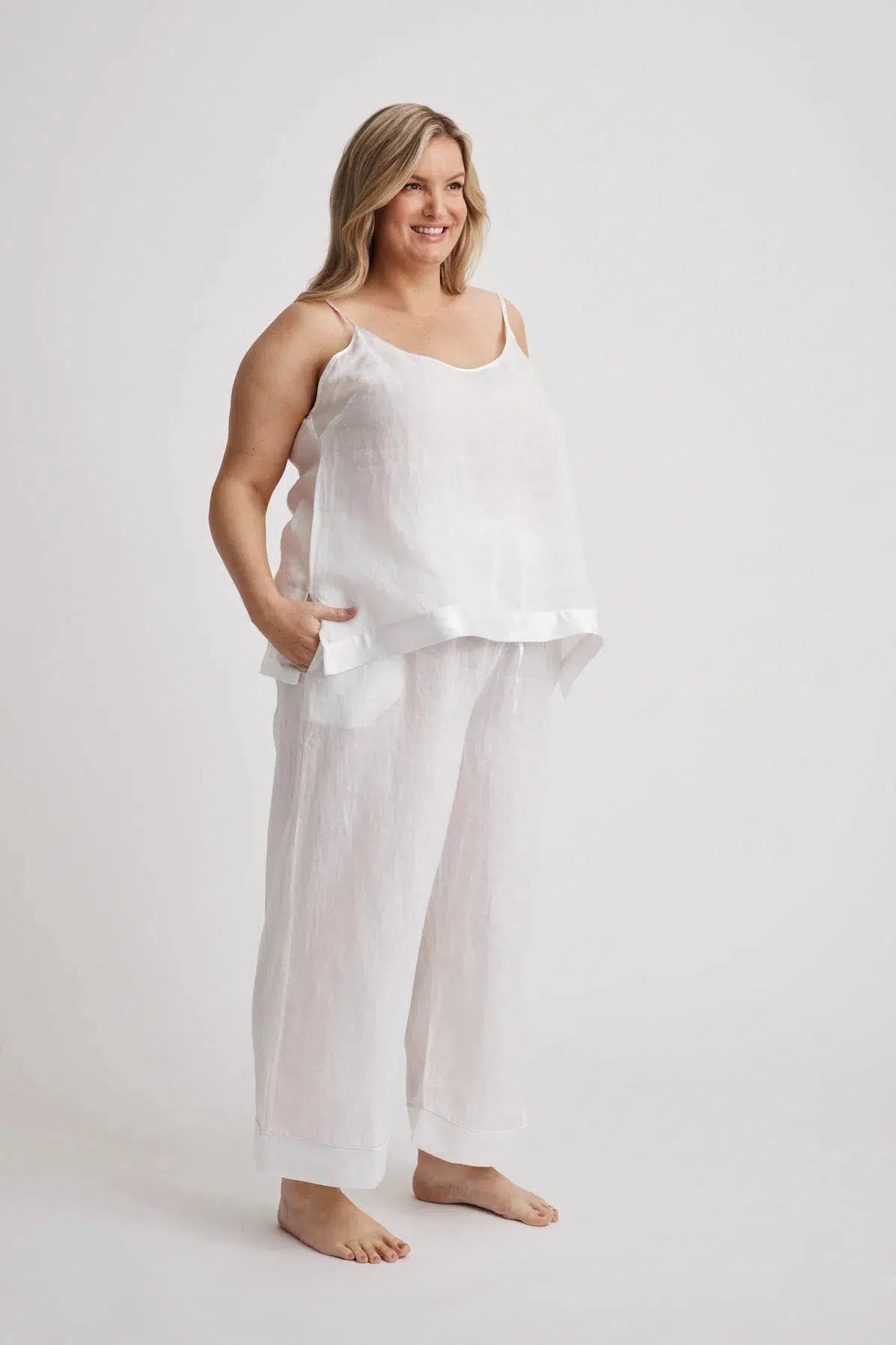 Sara - Camisole - White-Camisole | XS- | Hank &amp; Hera